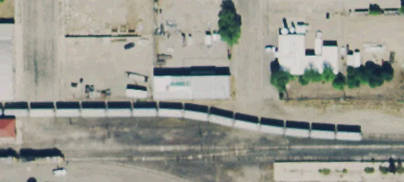300 Russell St