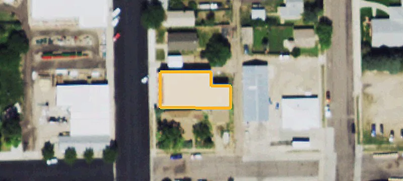 406 Main Ave