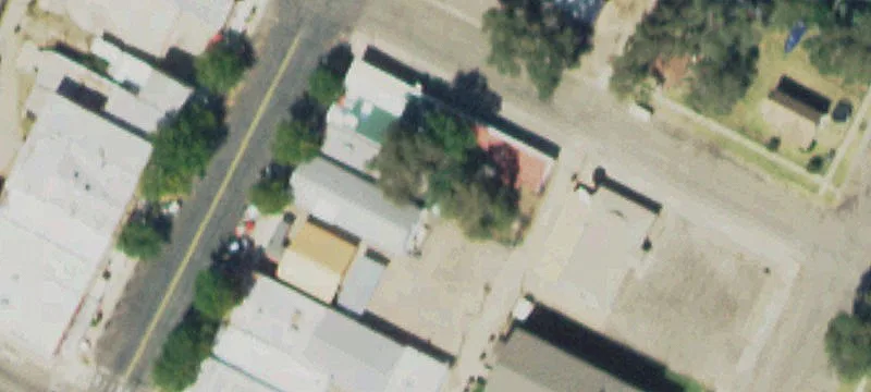 418 Main St