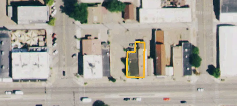 18 Main St
