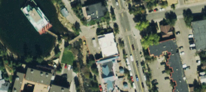 401 Main St