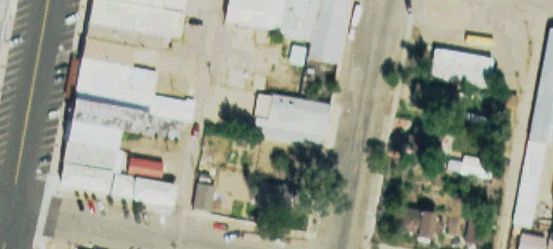 208 6th St