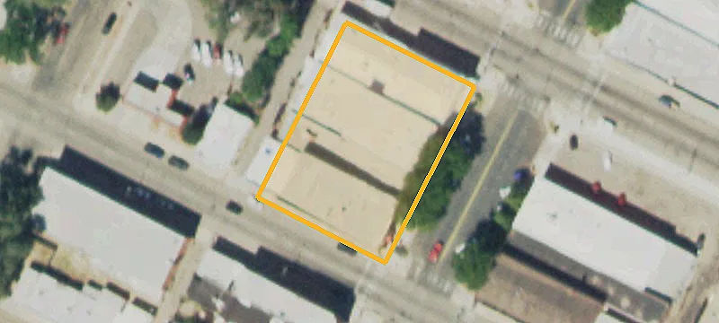 305 Main St