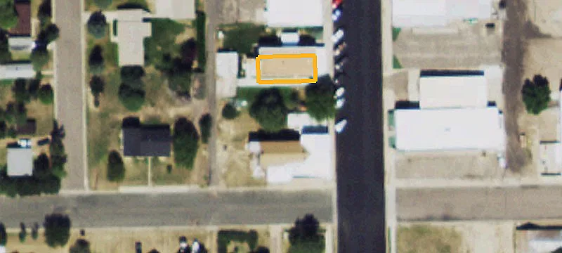 305 Main Ave
