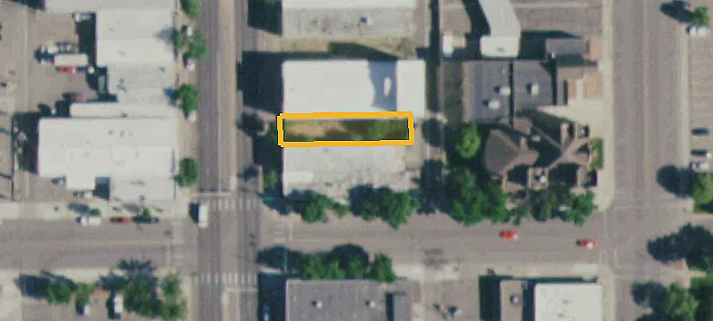 460 Main St