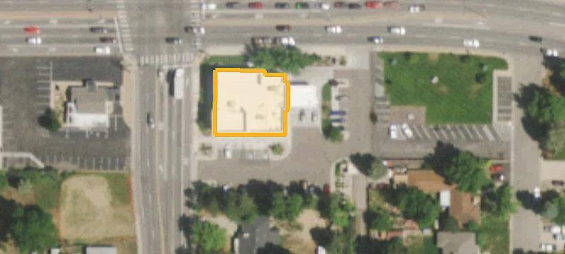 1352 Eisenhower Blvd