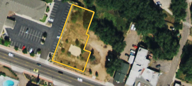 114 Manitou Ave
