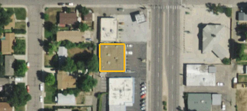 4615 Broadway
