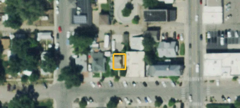 126 4th St