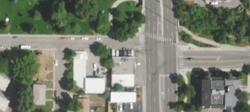 2001 College Ave