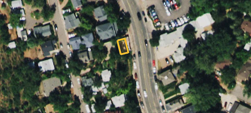 1141 Manitou Ave