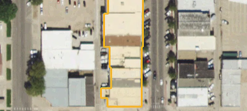 211 Main St