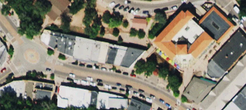 948 Manitou Ave