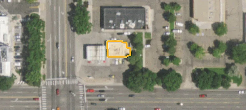 1700 Main St