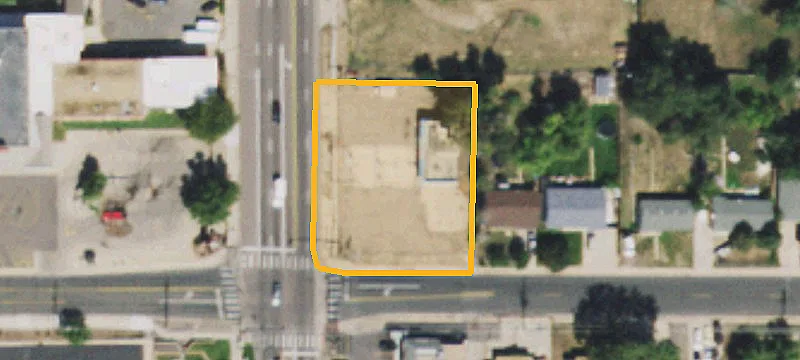 898 Sheridan Blvd
