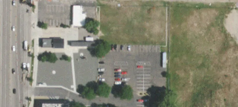 910 College Ave