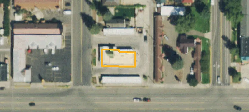 300 Tomichi Ave