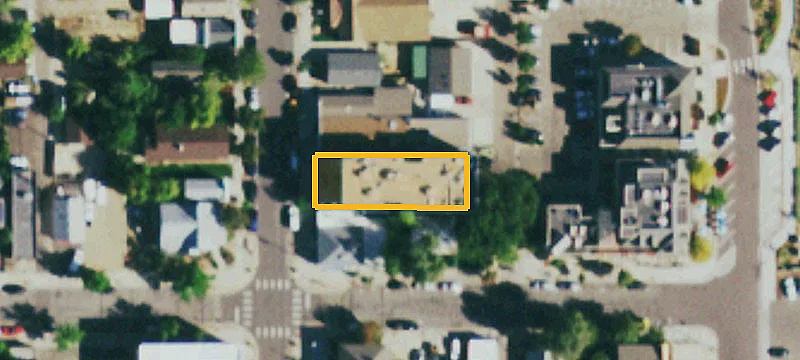908 Main St