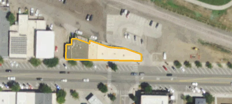 400 Main St