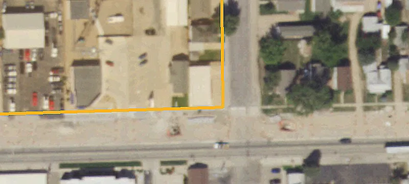 502 Main St