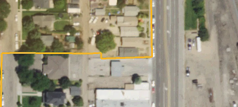 218 Oak Ave
