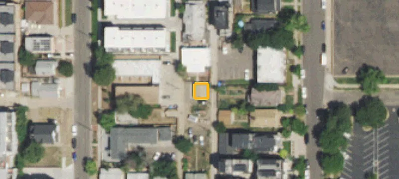2463 Bryant St