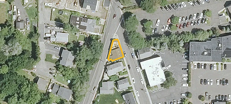 67 Saugatuck Ave