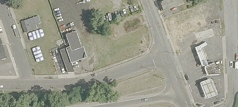 67th Hollister Ave