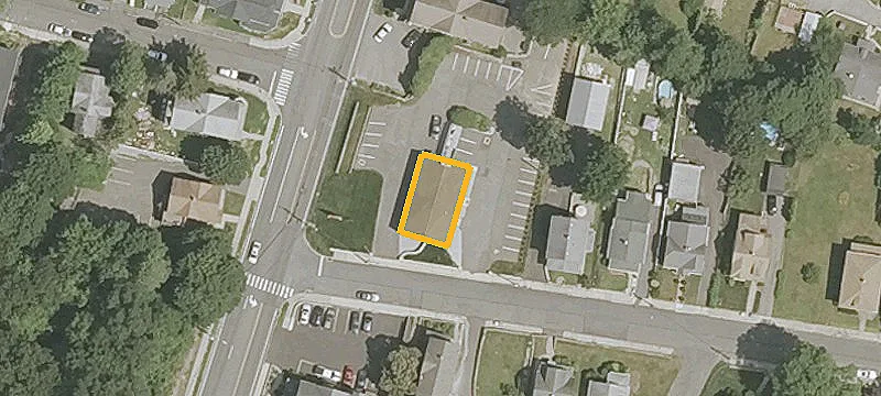 1127 Main St