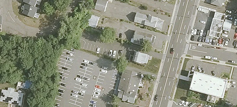 2464 Whitney Ave