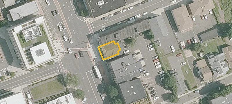 656 Main St
