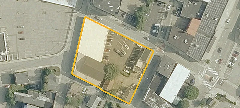 112 Golden St