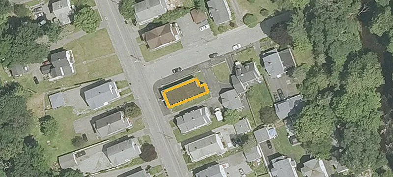332 Riverside Ave
