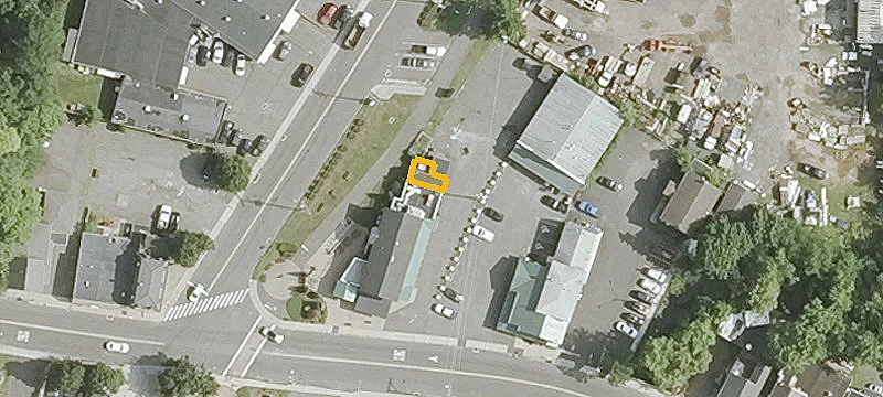 83 Main St
