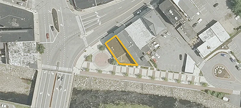 14 Main St