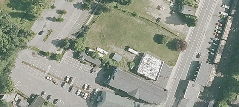 35 Railroad St
