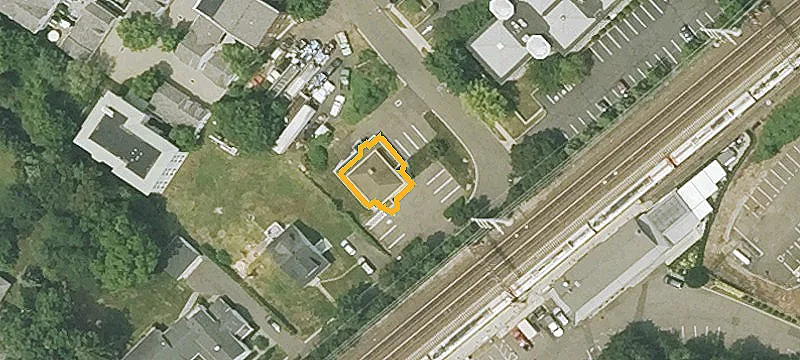 136 John St