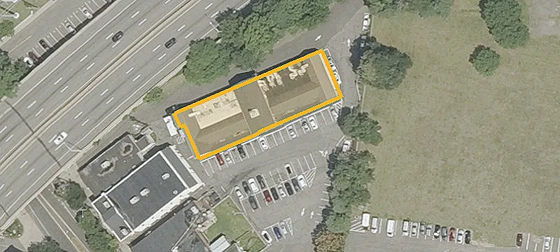 2420 Main St