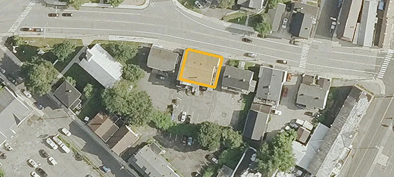 62 Main St