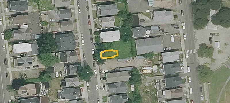 90 Lee Ave