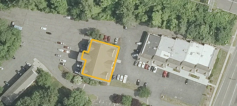 17 Farmington Ave