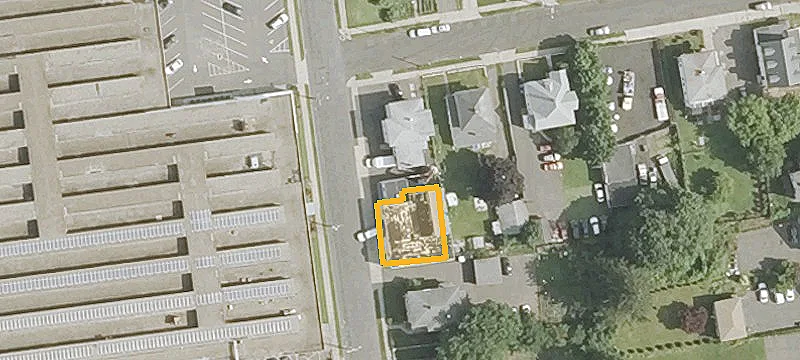 21 Pleasant St