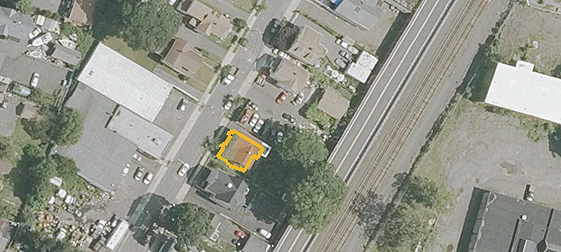 64 Francis Ave