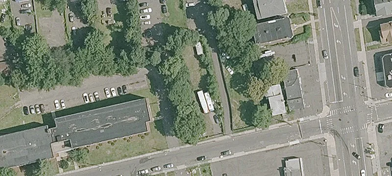 84 Benton St