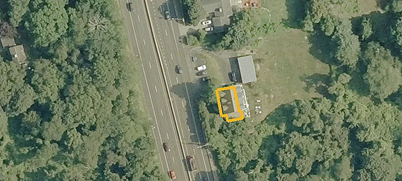 405 Mohegan Ave