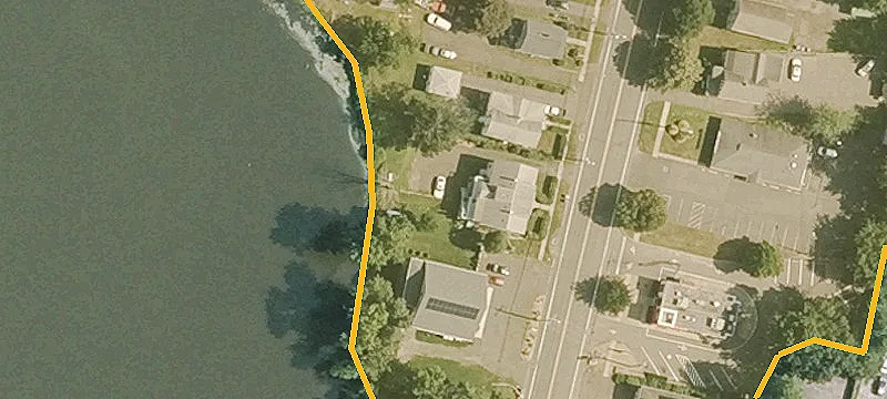 375 Main St
