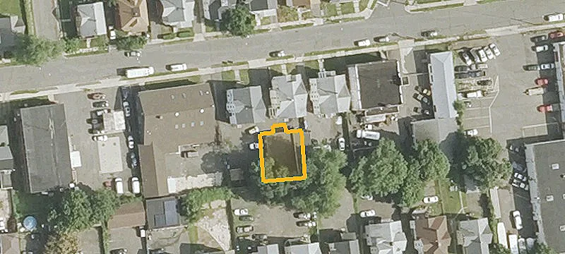 49 Woodland St