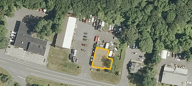 1277 Southford Rd