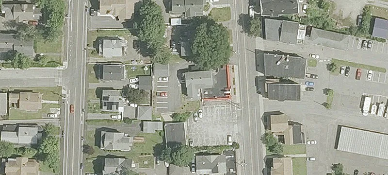 447 Main St