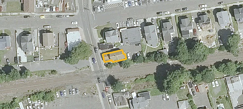 13 Wildman St